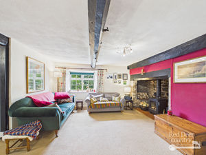 Sitting Room- click for photo gallery